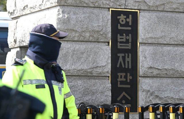 尹측, 변론재개 신청 안할 듯… 재판 지연땐 ‘실익 없다’ 판단