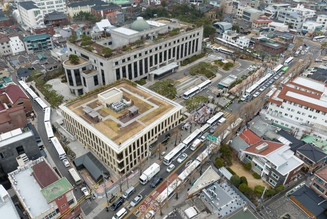 헌재 인근 학교 11곳, 尹 탄핵심판 선고일 휴업