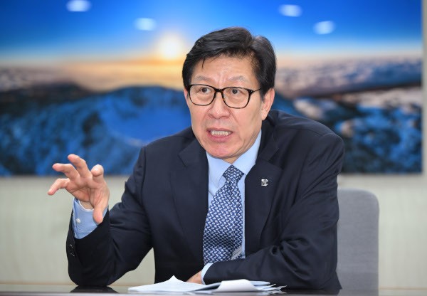 “적법절차 원칙 실종… 공화 원칙 따르는 합작형 리더십 필요”