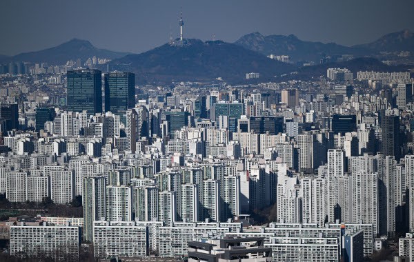 서초 28.5억, 도봉 5.1억… 서울 아파트 초양극화 심화
