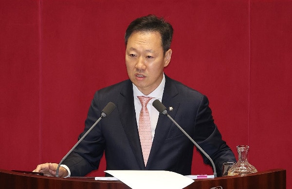 [단독] 與 64명 ‘선거점검 특별법’ 발의…“이참에 의혹 따져보자”