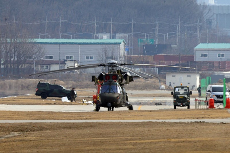 <b>양주</b> 군부대서 <b>무인기</b>·<b>헬기 충돌</b>…인명피해 없어