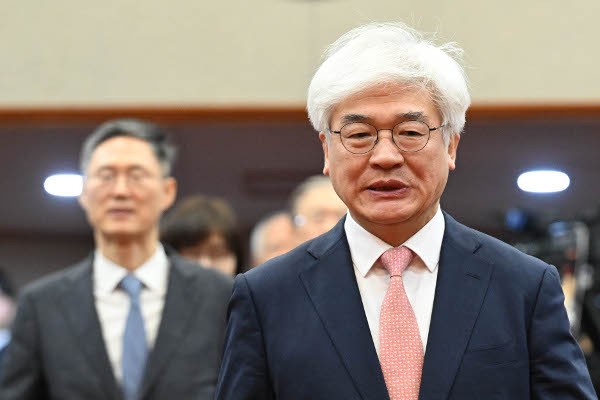 마은혁 “우려 시선 잘 알아… 헌법 기본원리만 기준 삼을 것”