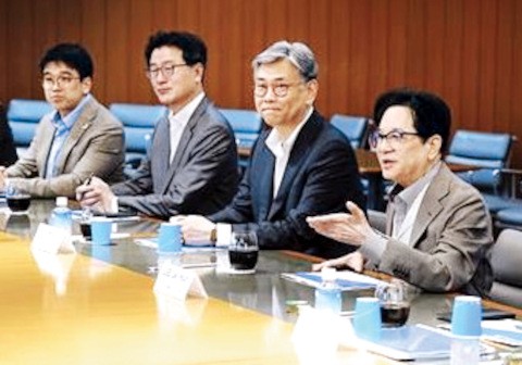 이재현 CJ 회장이 일본에 간 까닭은