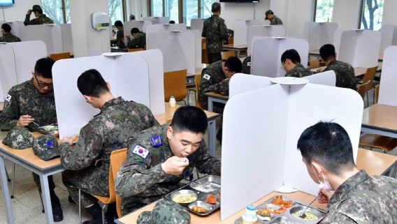 “맛없는 짬밥 벗어나나”… 軍 진출길 넓어진 대기업 급식