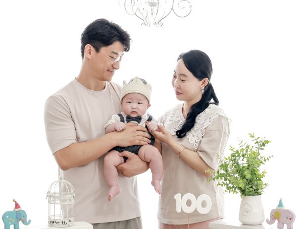 세 번의 시술 끝에 귀한 생명 허락해 주신 하나님 우리 가정 지키고 구원해 주신 은혜에 감사드려요