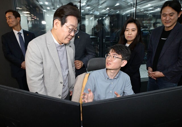 경선주자 3인 첫 행보… 이재명 ‘AI’·김경수 ‘적통’·김동연 ‘청년’