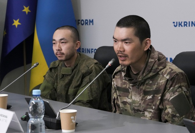 우크라 생포 중국인 용병 2명 “러시아에 속았다”