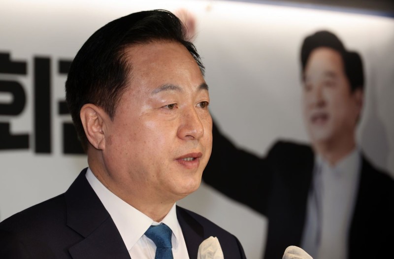 <b>김두관</b> 측 “불출마·무소속 출마 논의…국힘 <b>빅텐트</b> 참가 안 해”