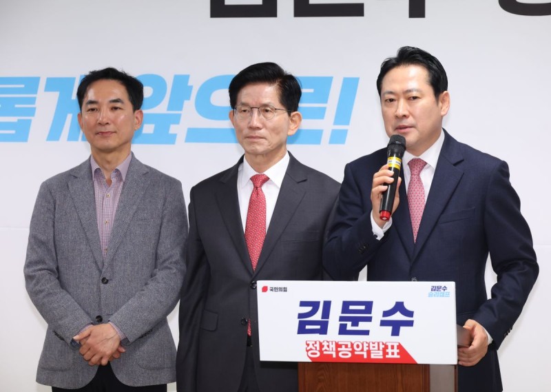 한동훈 최측근이던 <b>장동혁</b>, ‘반탄’ <b>김문수 캠프</b> 총괄사령관으로