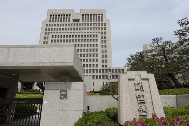 李 파기환송심 놓고, 속도전·장고 사이 고심하는 고법