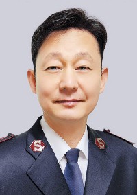 [오늘의 설교] 거짓된 교화 vs 온전한 믿음