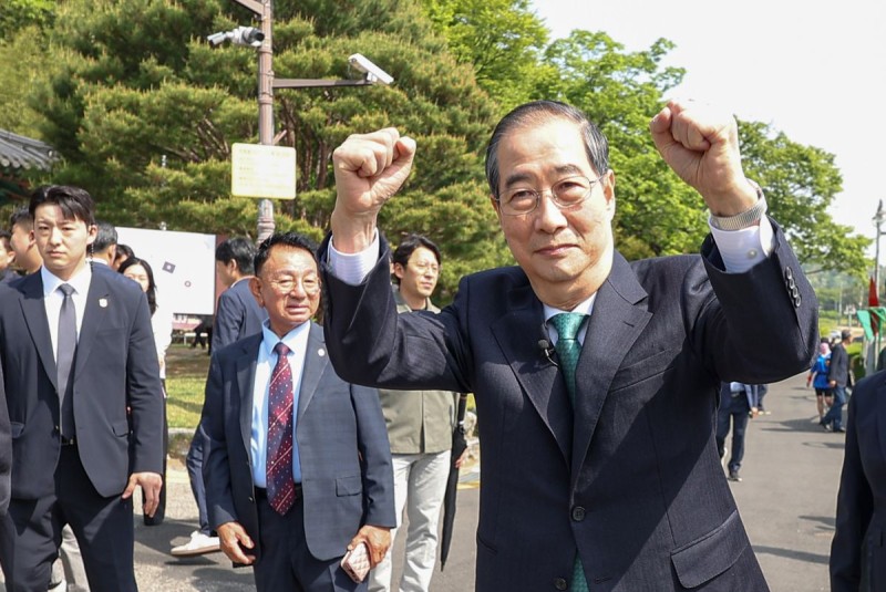 <b>한덕수</b> “단일화, 누가 잘못했든 국민께 <b>송구</b>”