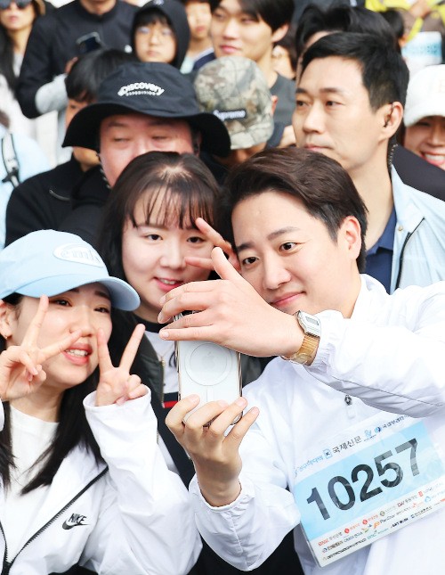 “최고 찬스 왔다”… 몸값 뛰는 이준석