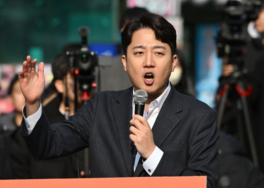 윤웅 기자