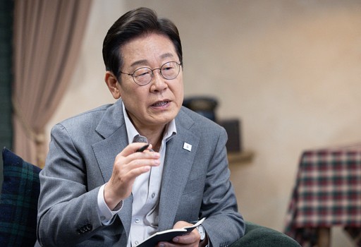 뉴시스