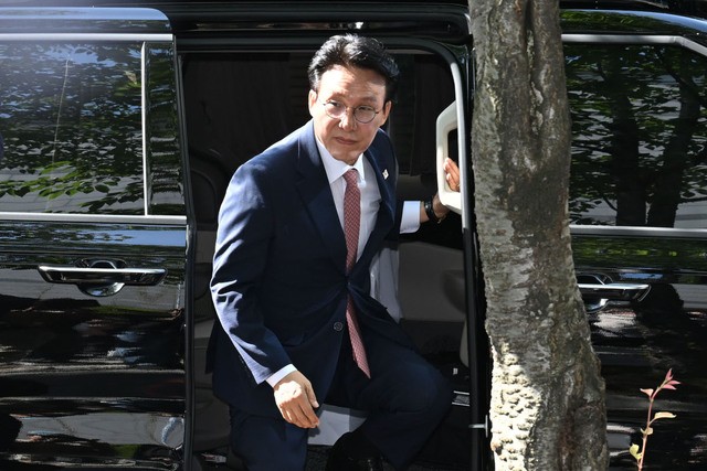 김민석 “제2 IMF 같은 위기… 첫째도 둘째도 셋째도 민생”