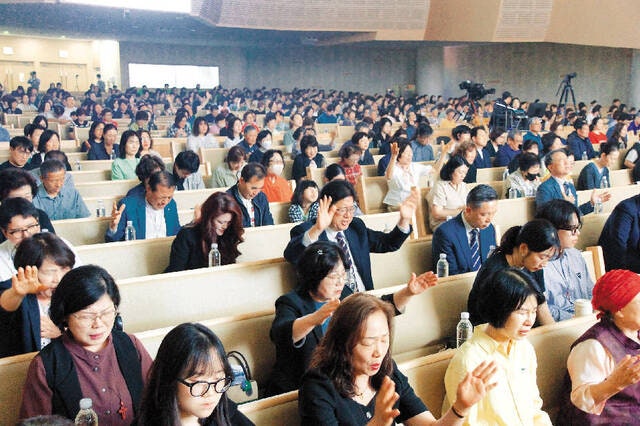 “아버지의 뜨거운 기도로 가정·다음세대·민족을 살리자”