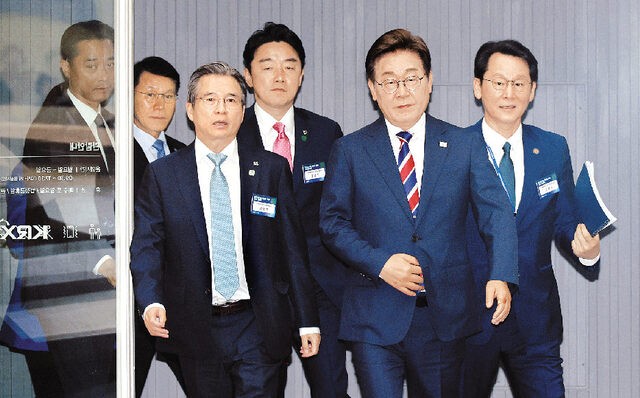 이 대통령 “우량주 갑자기 껍데기 돼… 다 바꿔 괜찮은 시장으로”