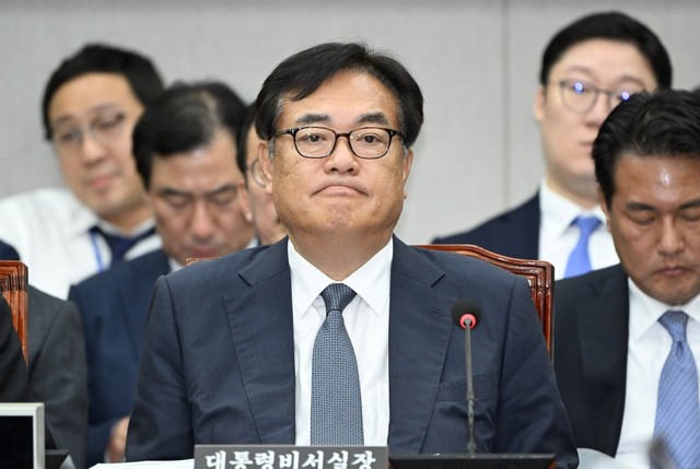 정진석 전 비서실장 ‘PC 파기 지시’ 혐의 입건