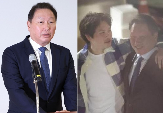 최태원 SK그룹 겸 대한상공회의소 회장. 오른쪽은 최근 화제가 된 장남 인근씨와 최 회장이 함께 찍은 사진. 뉴시스, 온라인 커뮤니티 캡처
