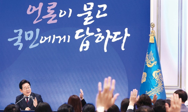 “검찰개혁은 자업자득… 추석 전까지 얼개 마련”