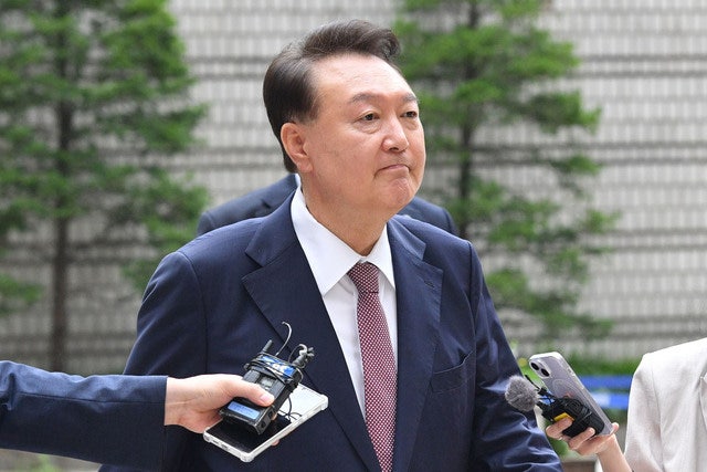 고성·야유… 난장판 된 내란재판, ‘고발 경고장’ 등장
