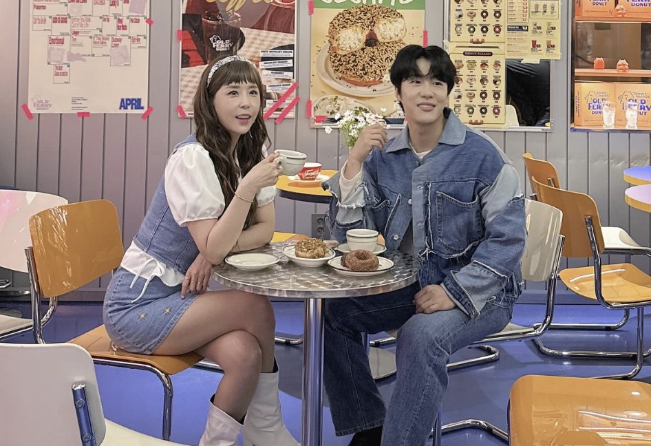 “양다리·괴롭힘 사실 아니다”… <b>신지</b> 예비<b>남편</b> 문원, <b>논란</b> 직접 해명