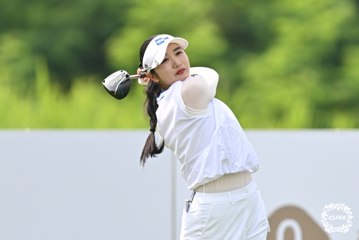 ‘생애 첫 승’<b>박혜준</b>, 세계랭킹 100위 입성 초읽기…53위 올라 103위에...