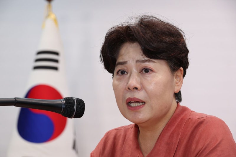 <b>윤희숙</b> “나경원·윤상현·장동혁·<b>송언석</b> 스스로 <b>거취</b> 밝혀야”