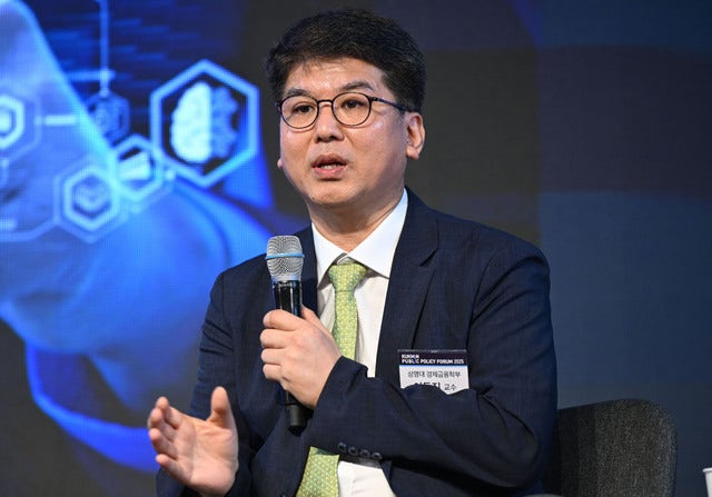 “AI 생태계 확충·산업 융합 동시 추구 필요”