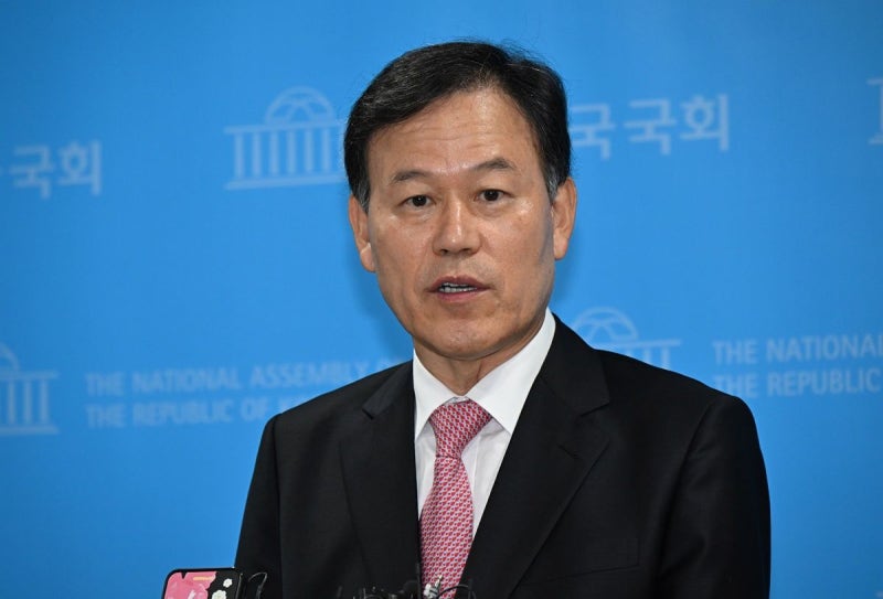 [단독] <b>특검</b>, ‘尹 부부 <b>공천개입</b>’ 관련 윤한홍 참고인 소환조사