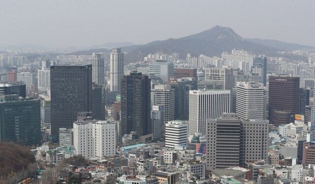 500대 기업 ‘반년 농사’, SK하이닉스 빼면 ‘뒷걸음질’