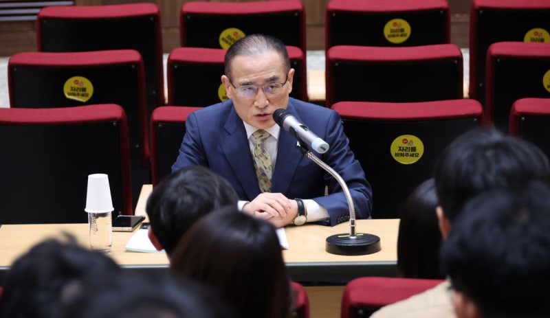 위성락 “<b>국방비</b> 늘어나는 흐름…한·미 간 협의 중”