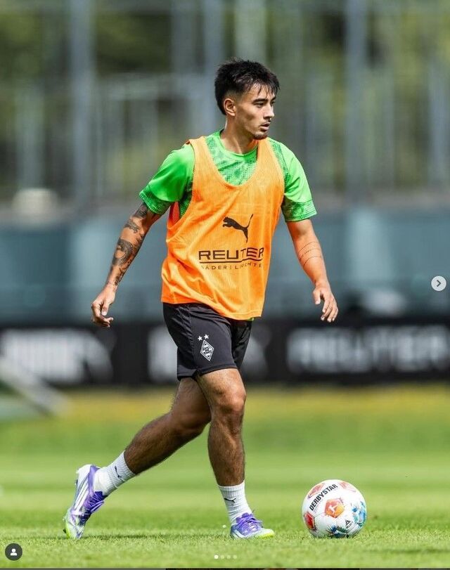 카스트로프, 외국 태생 혼혈 선수 최초로 축구 국대 발탁