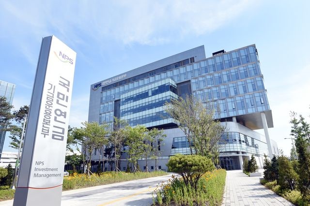 국민연금 상반기 수익률 4.08%, 국내 주식은 31.34%