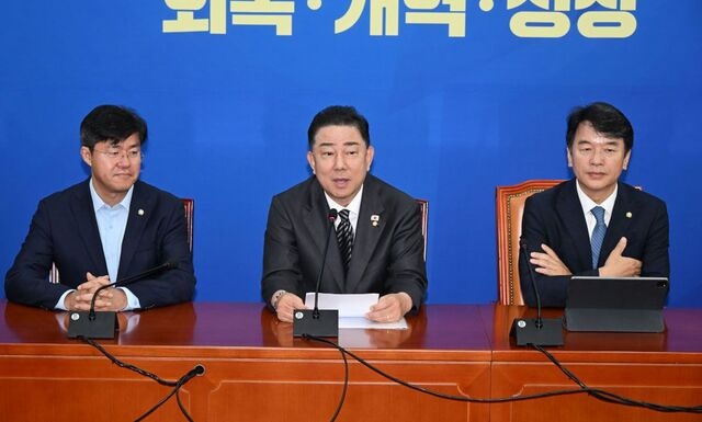 내란 1심 재판 중계 의무화… ‘더 센 특검법’ 법안 소위 통과