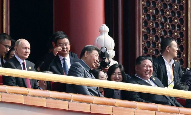 외교 고립 탈피 존재감 과시한 김정은… 복잡해진 비핵화