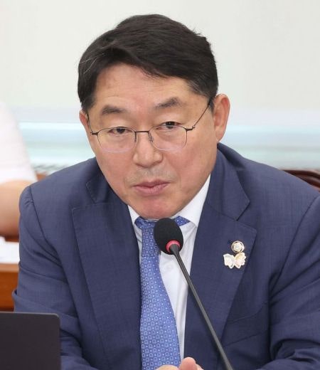 [사설] 강성 여론몰이에 맞선 박희승, 곽상언 의원의 용기