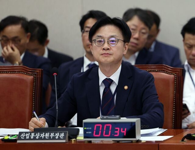 교착 상태 빠진 한·미 관세 후속 조치… 김정관, 국내 일정 취소하고 미국행