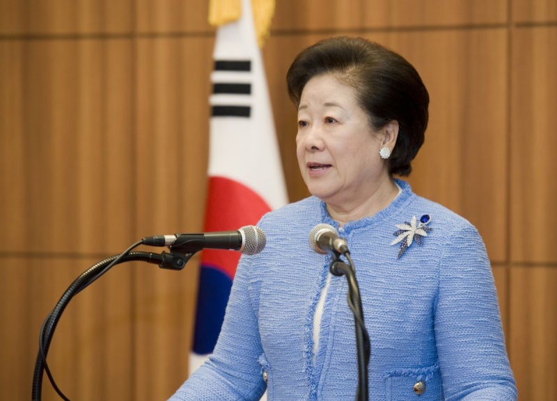 [속보] 통일교 <b>한학자</b> 측 “17~18일 <b>특검 자진 출석</b>하겠다”