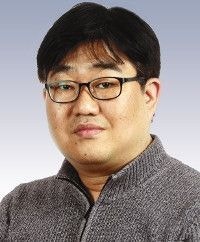 [세상만사] 사과 맛이 변했다
