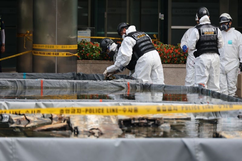 [속보] 국가<b>전산망</b> 장애 <b>담당 공무원</b> 세종청사서 <b>투신</b>해 사망