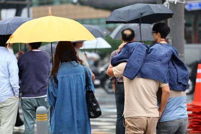가을인데… 장맛비 주말까지