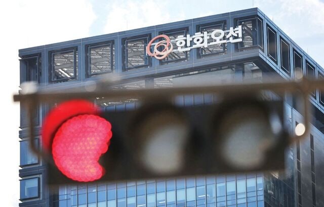 중국의 美 견제 칼날, 국내 조선·반도체 줄줄이 사정권