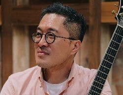[내 인생의 나침반이 된 성경말씀] 시련 가운데 스친 찬송가 “만 가지 은혜…”