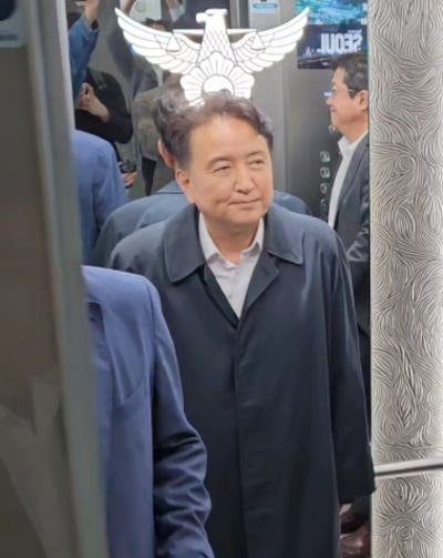 [포토] ‘돈봉투 혐의’ 김영환 충북지사 소환