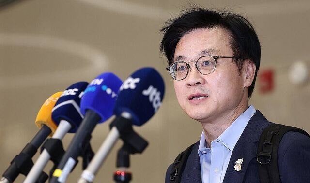 김정관 “미, 3500억 달러 전액  현금 투자 요구하는 건 아니다”