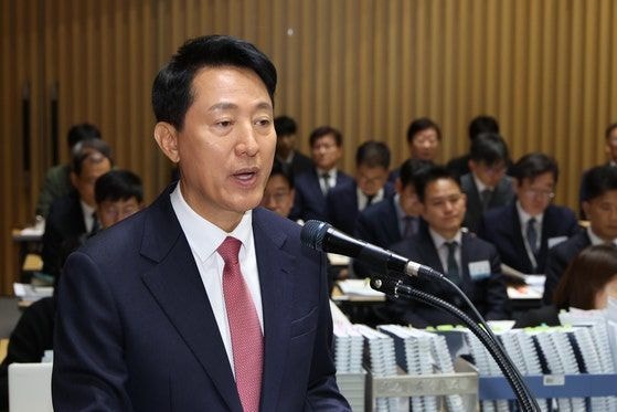 “<b>오세훈</b> 끝났다”는 정청래에…<b>오세훈</b> “<b>부동산 폭탄</b>이나 <b>회수</b>하라”
