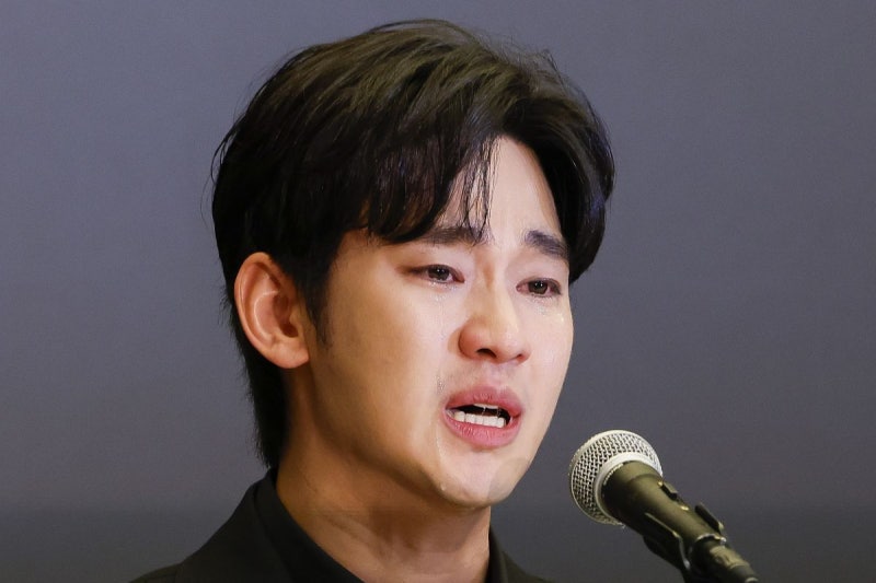 <b>김수현</b> 측 “미성년 김새론과 단 하루도 교제 안 해”